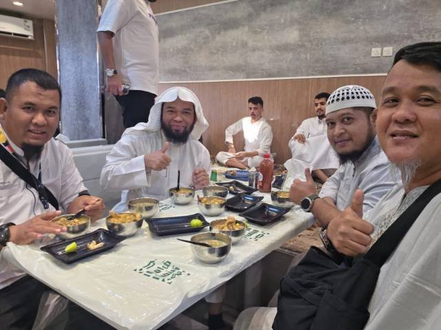 Keberangkatan 04 Juli dg Ust Zamzami Juned Lc. — foto 2